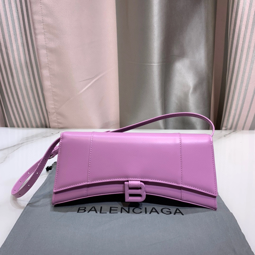 Hourglass 8898. item:B-B202A2408
